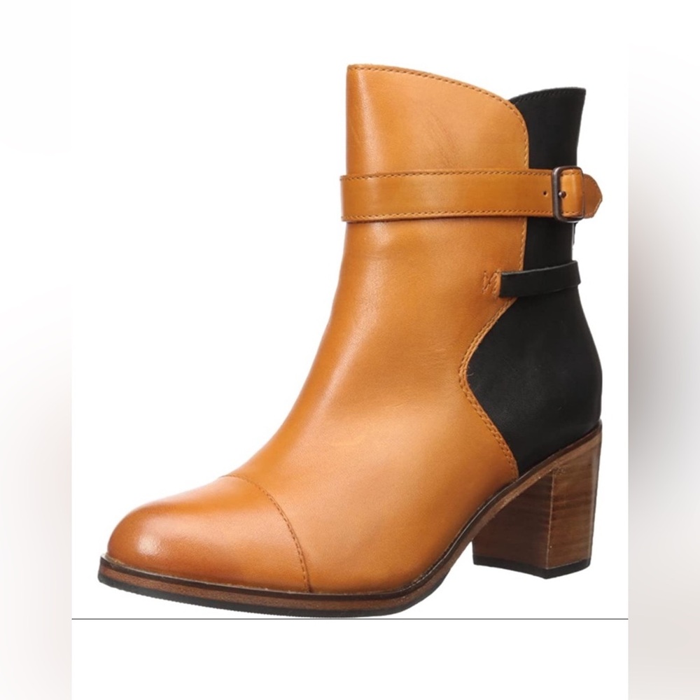 WOLVERINE 1000 Mile Bonny Leather Ankle Boot Two Tone 8